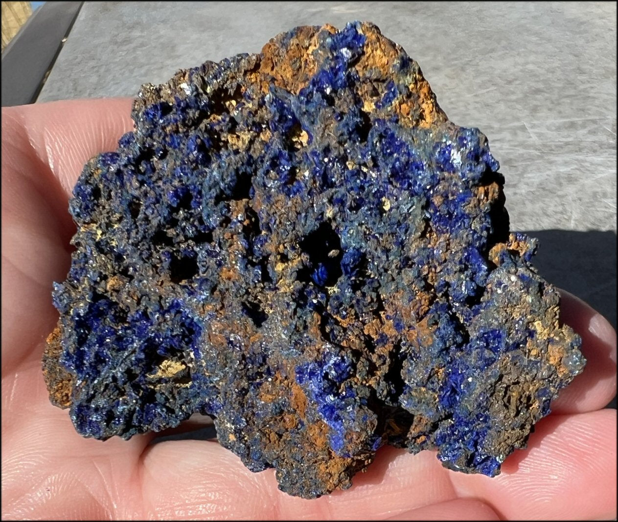 Sparkly AZURITE Crystal Specimen - Divination, Ease anxiety
