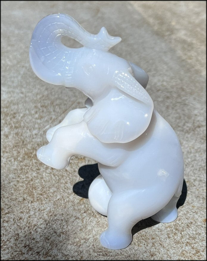 XL Agate LUCKY ELEPHANT Totem - Creativity, Harmony