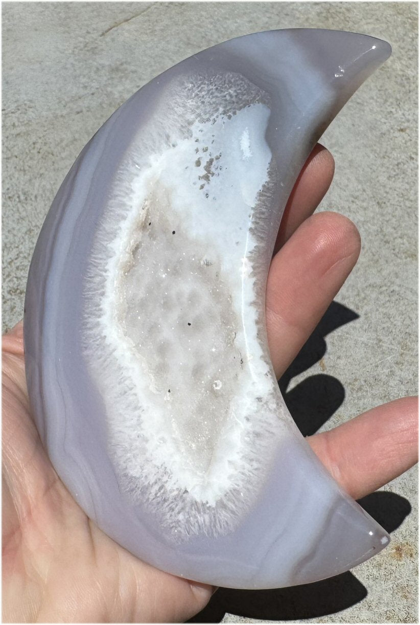Lg. Agate Geode CRESCENT MOON with Druzy lined VUG, Dendritic inclusions