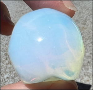 Small OPALITE Crystal Skull - Remove blocks, Promote Emotional strength