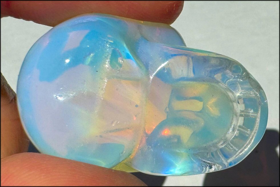 Small OPALITE Crystal Skull - Remove blocks, Promote Emotional strength