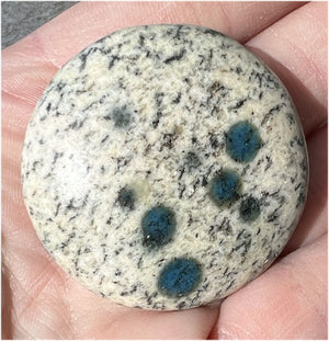 Raindrop Azurite / K2 Granite Pocket / Palm Stone - Grounding, Divination