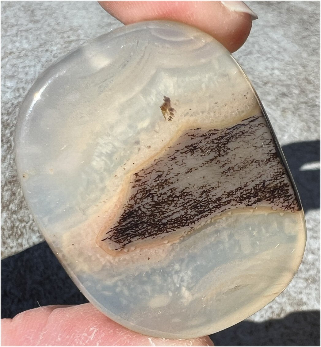 Beautifully Translucent AGATE Pocket / Palm Stone - Courage, Harmony