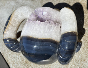Amethyst Geode RAM Skull with Dendritic inclusions, Shimmery rainbows - Aries!